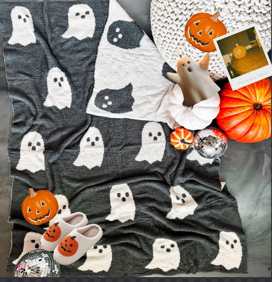 Reversible Grey GHOST blanket
